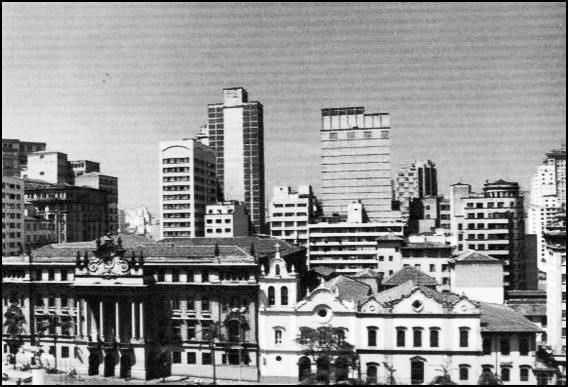 Largo de São Francisco. Reprodução de cartão-postal. Fotografia: Waldemir A. Oliveira.